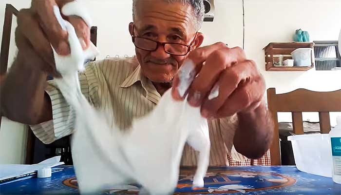 Vídeo em que Nilson Izaías “Papinho” consegue fazer sua “slime”, que o transformou em uma estrela instantânea – Foto: reprodução
