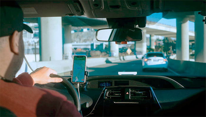 Muitos motoristas não querem se contratados como CLT pela Uber - Foto: Paul Hanaoka/Creative Commons